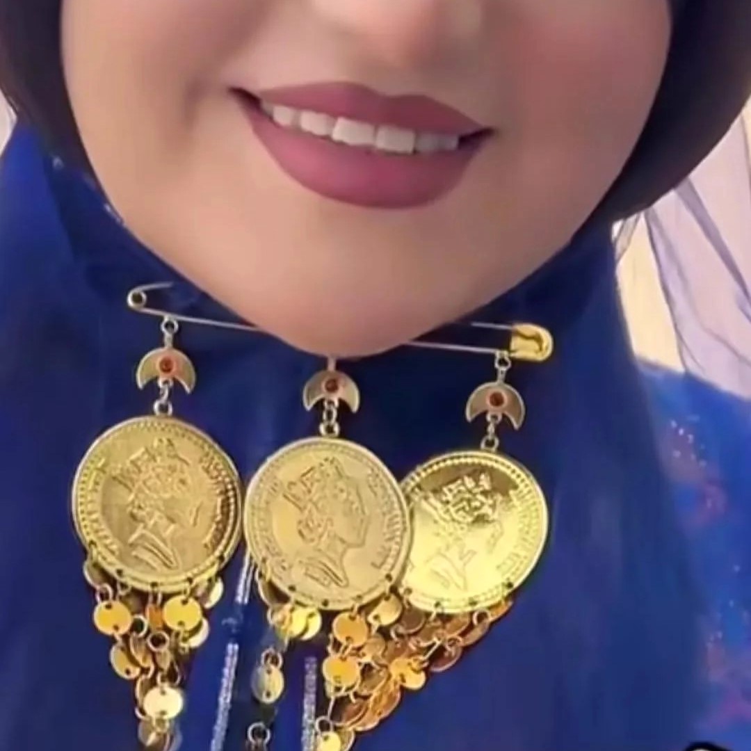 3 پایه .روح گندم سنجاق زیر گلو الیزابت سه پایه/بدلیجات روح گندم/طرح طلا/لاکچری/دستساز - تصویر 1