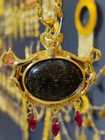 پلاک سه قوچ/بدلیجات روح گندم/طرح طلا/لاکچری/دستساز
