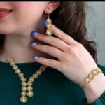 سرویس طرح طلا بابانیلو/عروسی/نامزدی/لاکچری/دستساز/رنگ ثابت/آب طلا/ طرح طلا/بدلیجات روح گندم